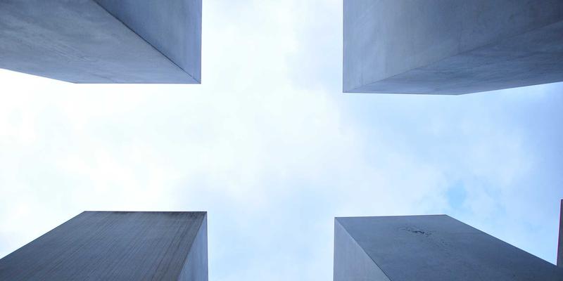 潮流单品新定义：发光饰品如何以极简美学重塑时尚配饰