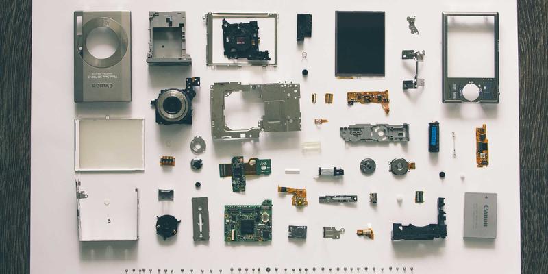 科技时尚与未来主义：赛博朋克美学如何重塑当代电子音乐视觉设计