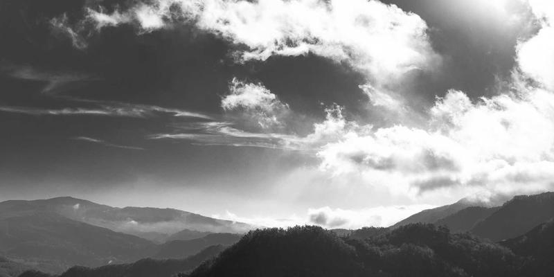 美酷82：紫色浪潮与未来主义的碰撞，定义下一个潮流纪元