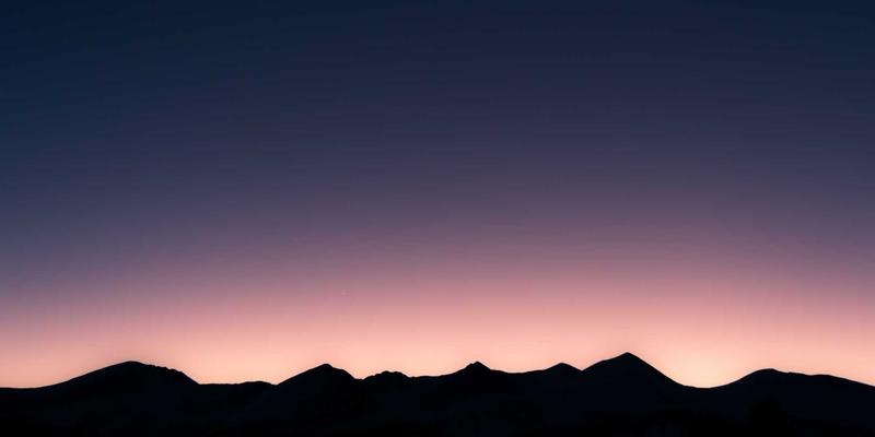 美酷前景：当发光饰品成为科技时尚的下一代宣言